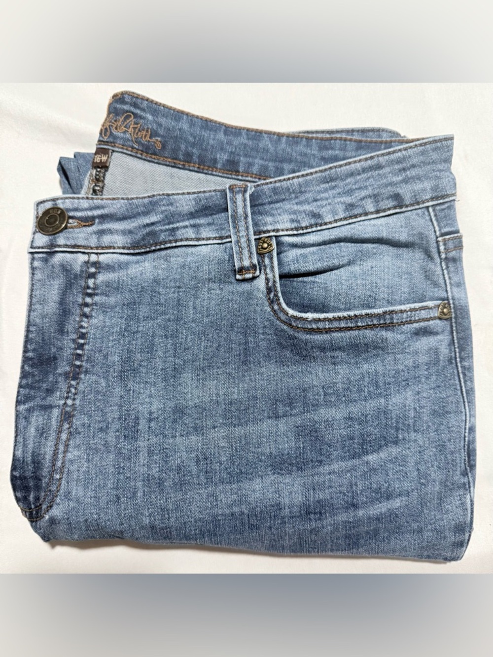 Kut from the Kloth Medium Blue Crop Straight-Leg Jeans size 16W - Picture 2 of 11